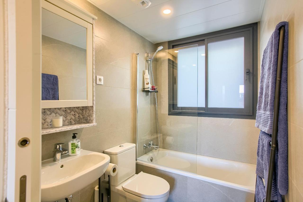מדריד 2B2B Deluxe Apartment - Jardines De Cuatro Caminos - Business District - Santiago Bernabeu מראה חיצוני תמונה