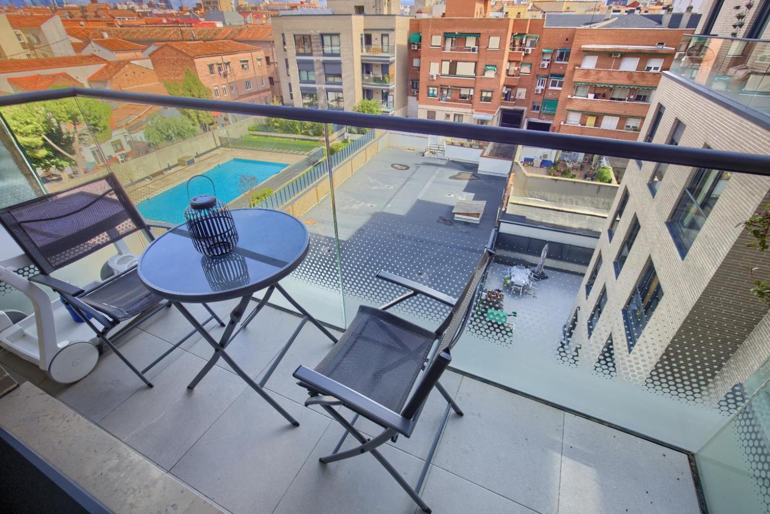 מדריד 2B2B Deluxe Apartment - Jardines De Cuatro Caminos - Business District - Santiago Bernabeu מראה חיצוני תמונה